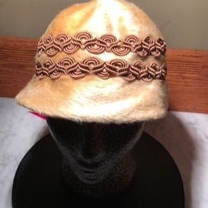 Furry little hat/cap